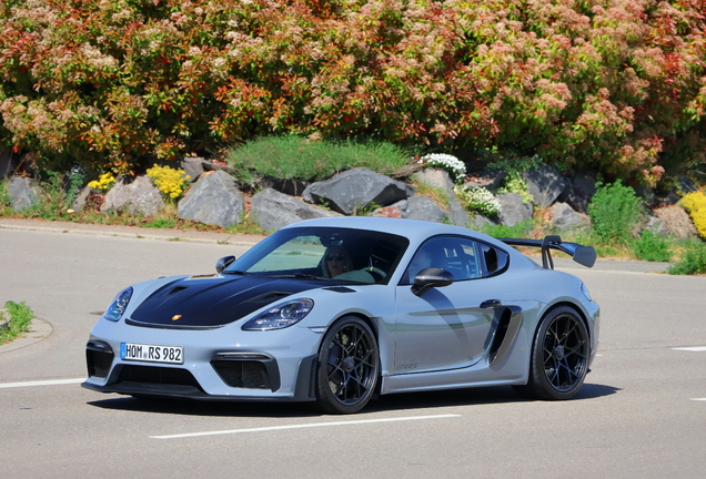 Porsche 718 Cayman GT4 RS Weissach Package