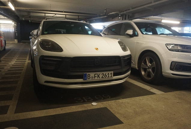 Porsche 95B Macan GTS MkIII