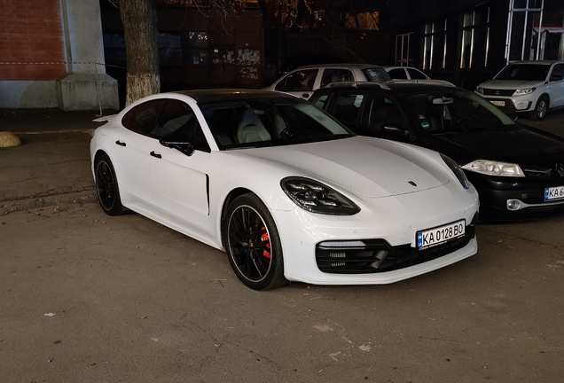 Porsche 971 Panamera Turbo MkI