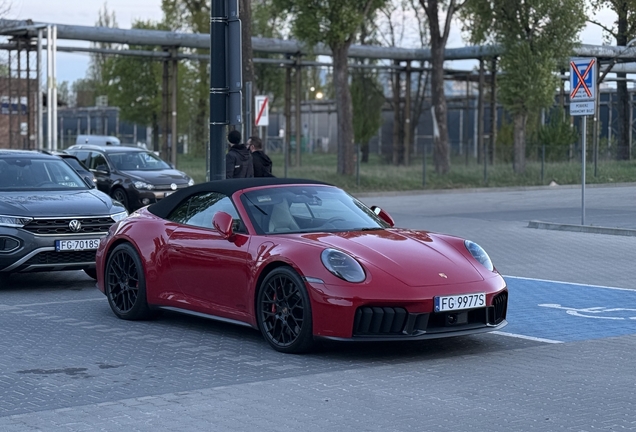 Porsche 992 Carrera 4 GTS Cabriolet MkII