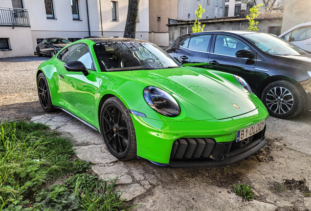 Porsche 992 Carrera 4 GTS MkII