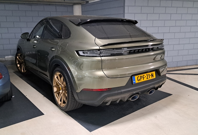 Porsche Cayenne Coupé Turbo E-Hybrid