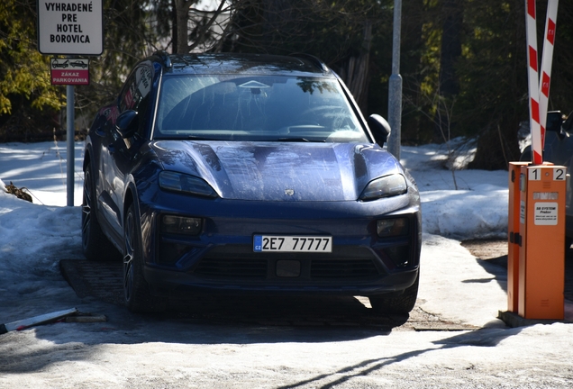 Porsche Macan EV Turbo