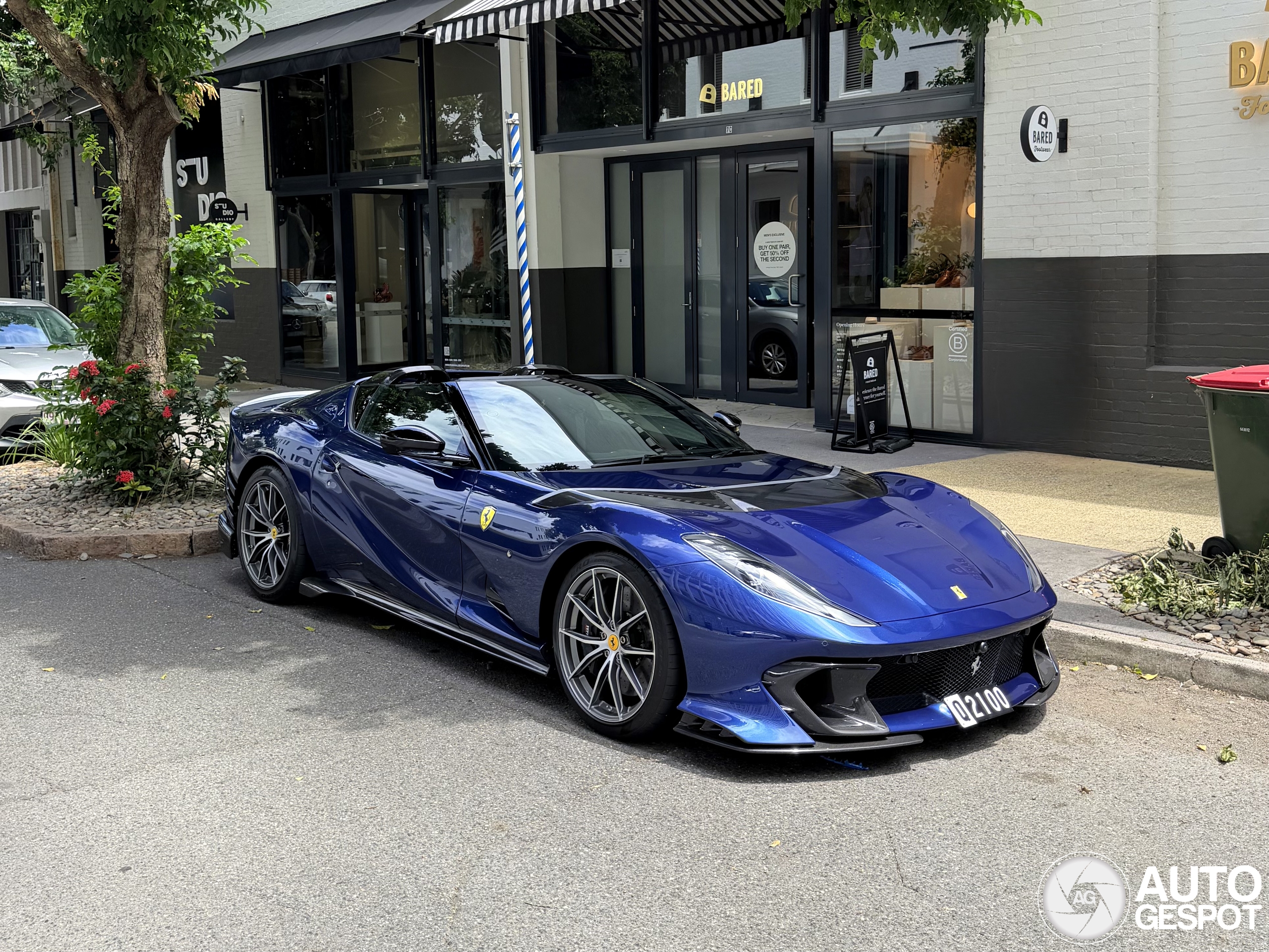 Ferrari 812 Competizione A