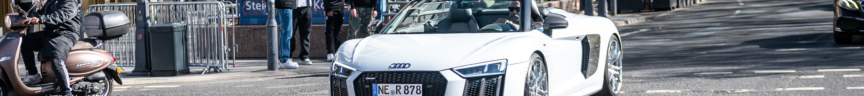 Audi R8 V10 Spyder 2016