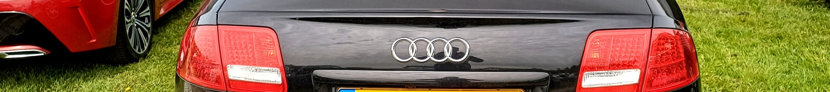 Audi S8 D3