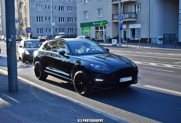 Aston Martin DBX707