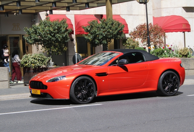 Aston Martin V8 Vantage Roadster 2012