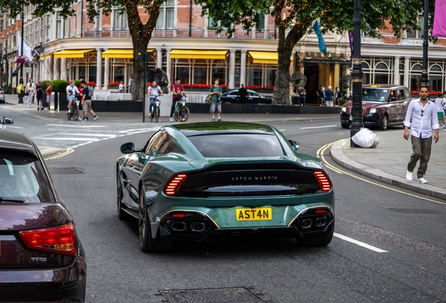 Aston Martin Vanquish 2025