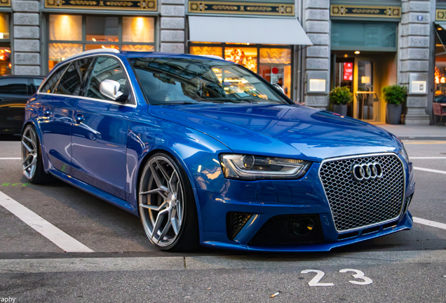 Audi RS4 Avant B8