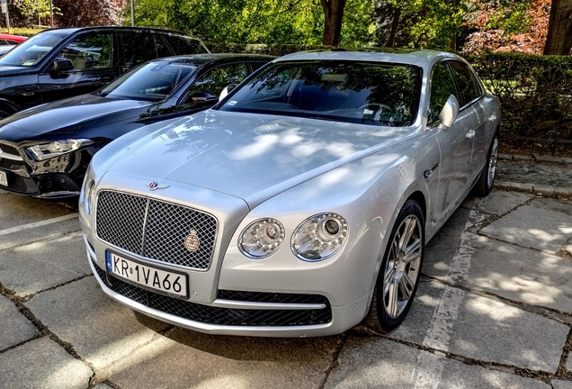 Bentley Flying Spur V8