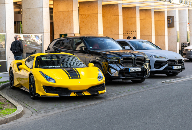 BMW XM G09 Label Red