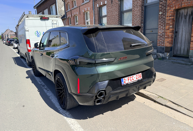 BMW XM G09 Label Red