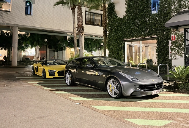 Ferrari FF