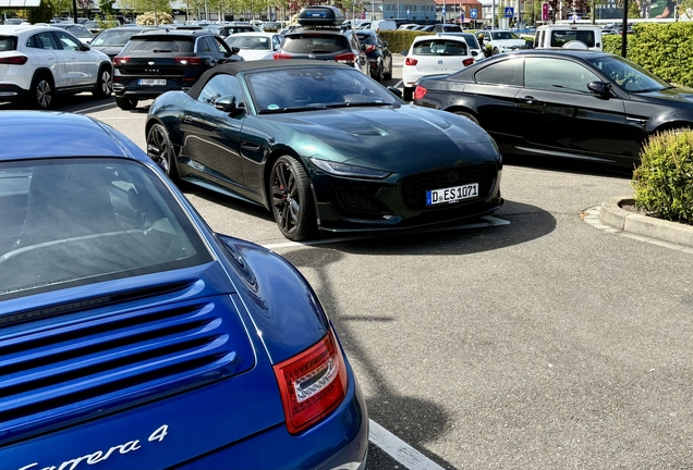 Jaguar F-TYPE R Convertible 2020