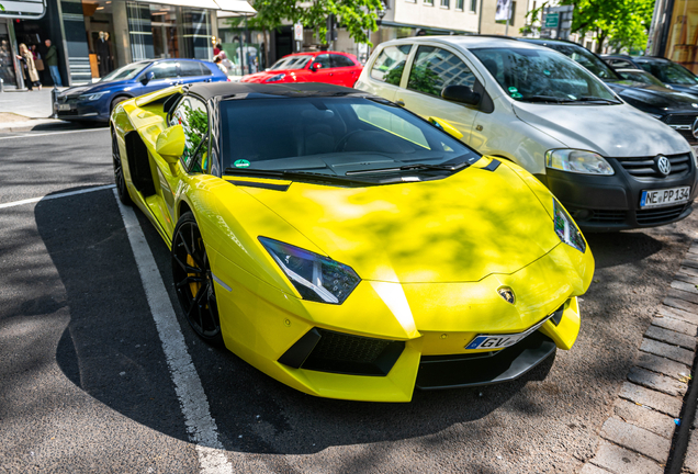Lamborghini Aventador LP700-4 Roadster