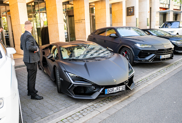 Lamborghini Revuelto