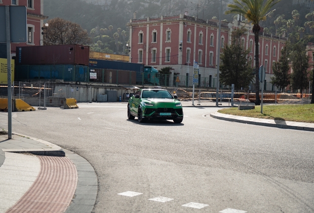 Lamborghini Urus Performante