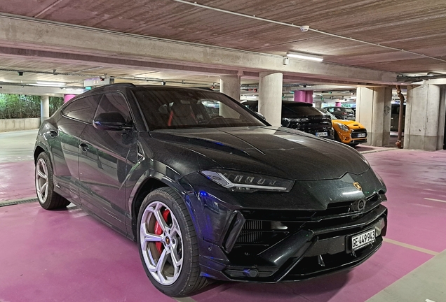 Lamborghini Urus S
