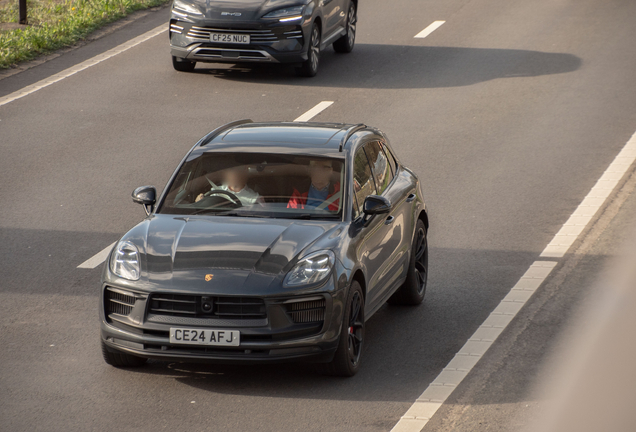 Porsche 95B Macan GTS MkIII