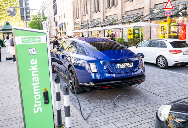 Rolls-Royce Spectre Black Badge