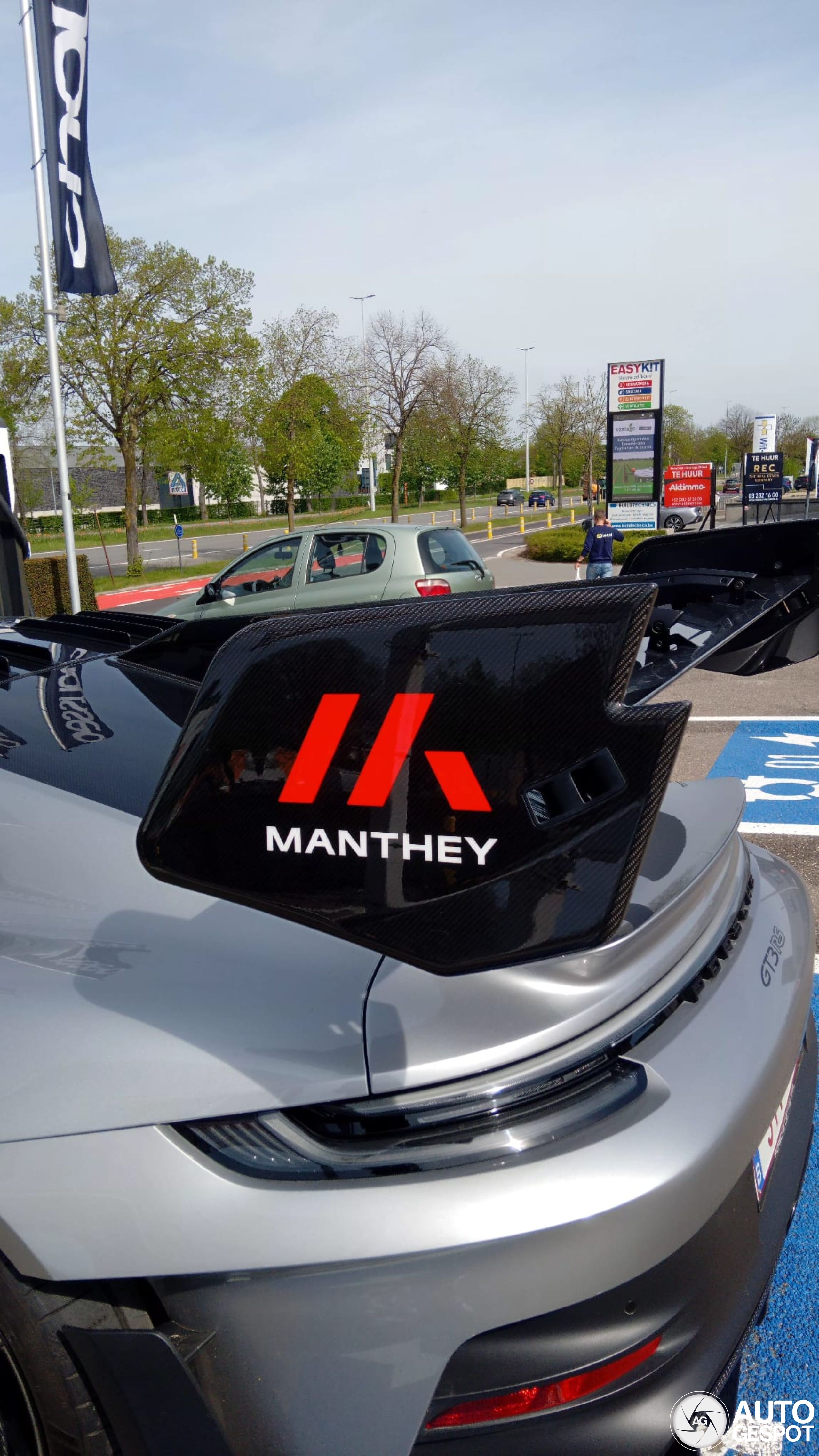 Porsche 992 GT3 RS MkI Manthey Racing