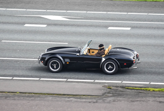 AC Cobra 427