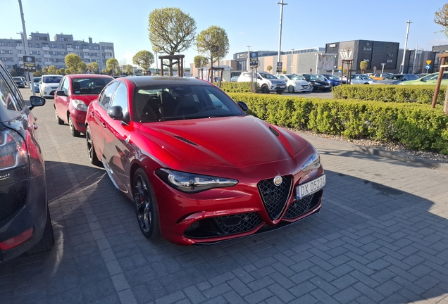 Alfa Romeo Giulia Quadrifoglio 2023