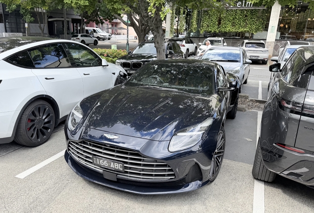 Aston Martin DB12