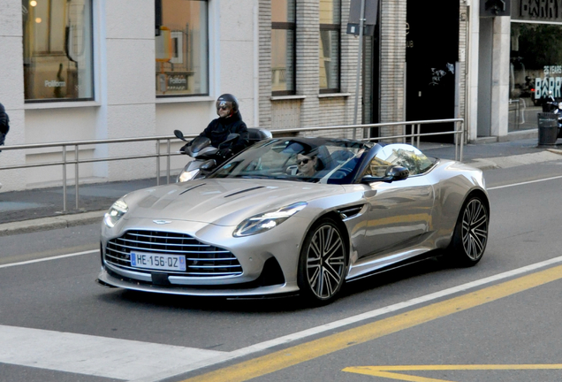 Aston Martin DB12 Volante