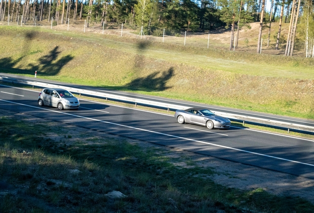 Aston Martin DB9 Volante