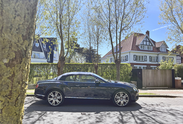 Bentley Continental GTC V8