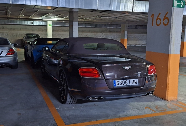 Bentley Continental GTC V8