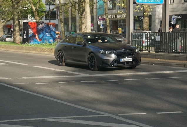 BMW M5 G90