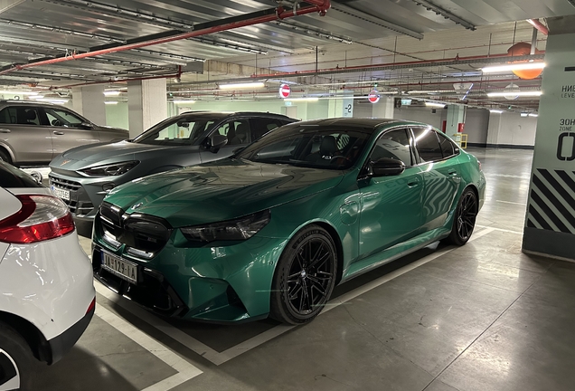 BMW M5 G90