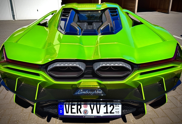 Lamborghini Revuelto