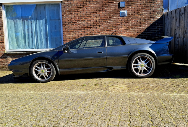 Lotus Esprit V8 GT