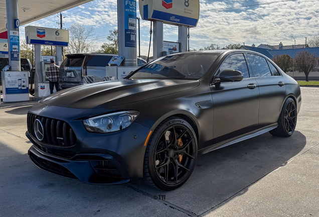 Mercedes-AMG E 63 S W213 2021