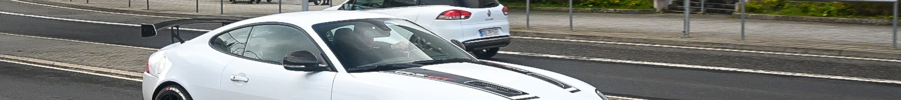 Jaguar XKR-S 2012