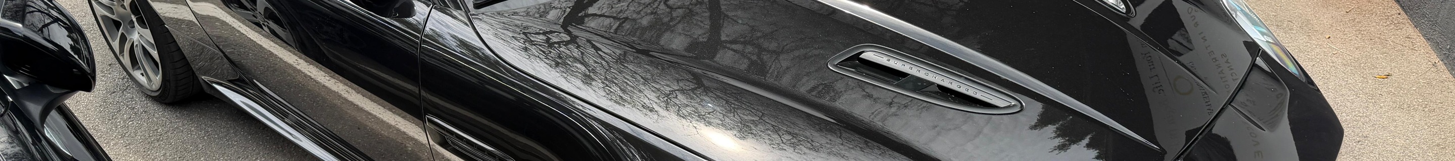 Jaguar XKR-S Convertible 2012