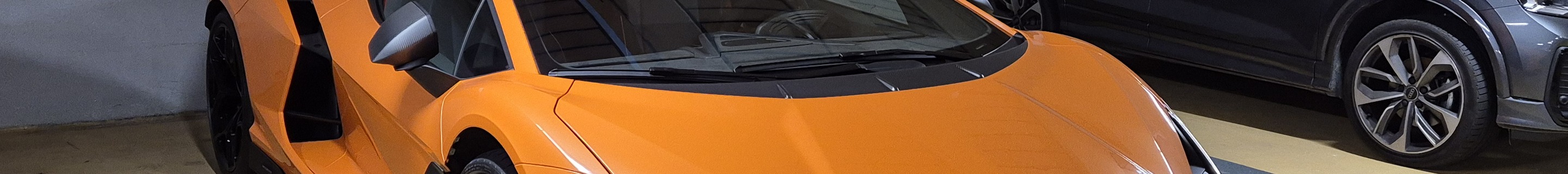 Lamborghini Revuelto
