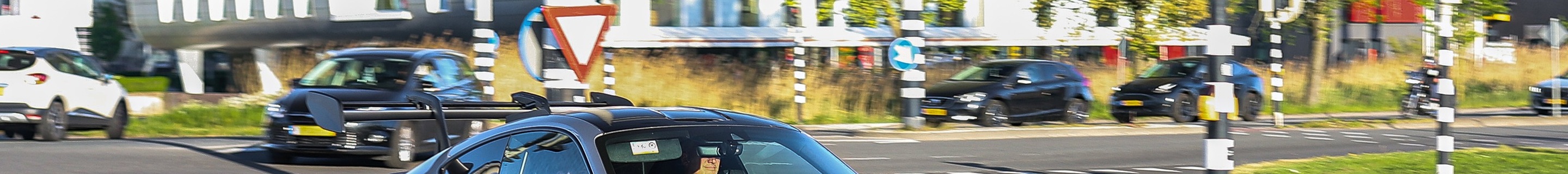 Porsche 992 GT3 RS MkI Weissach Package