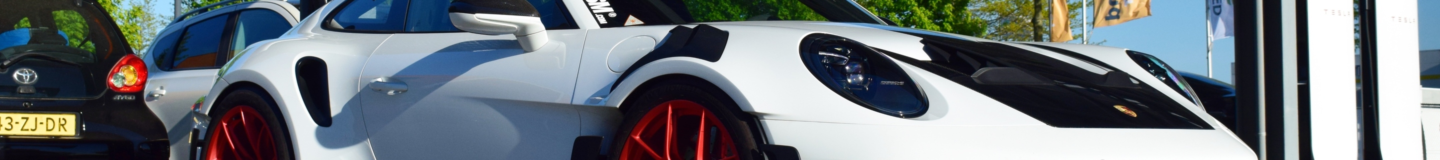Porsche 992 GT3 RS MkI Weissach Package