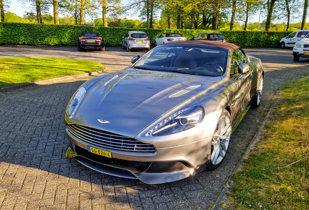Aston Martin Vanquish Volante