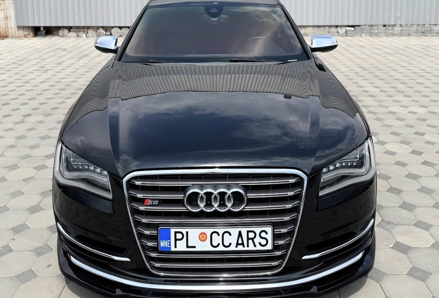 Audi S8 D4