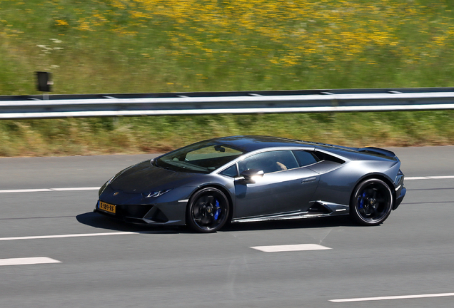 Lamborghini Huracán LP640-4 EVO