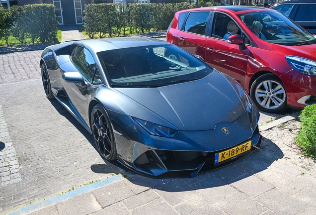 Lamborghini Huracán LP640-4 EVO