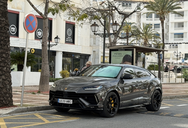 Lamborghini Urus Performante