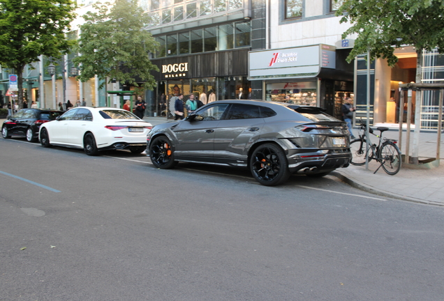 Lamborghini Urus Performante