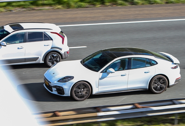 Porsche 972 Panamera Turbo E-Hybrid